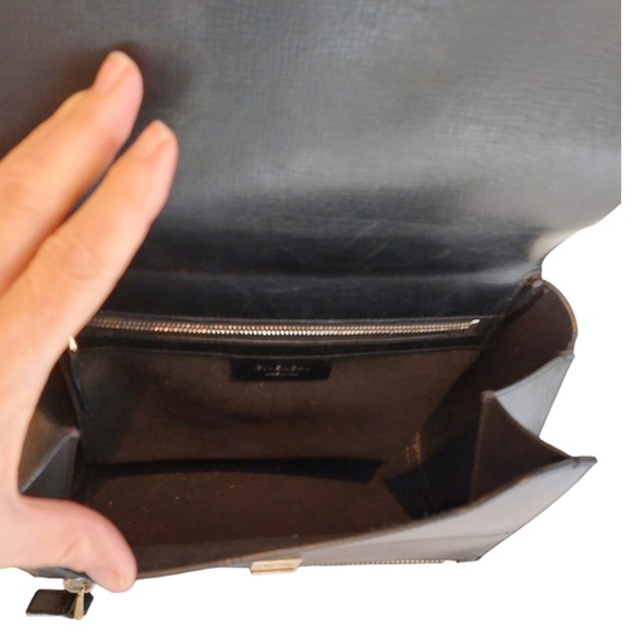 𝅺GIVENCHY Textured Calfskin Medium Pandora Box Crossbody Bag Black - Picture 4 of 9